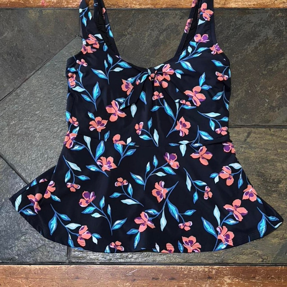 Lands End Womens Black Floral Tie Front Tankini Swim Top Size 6 Keyhole Cutout